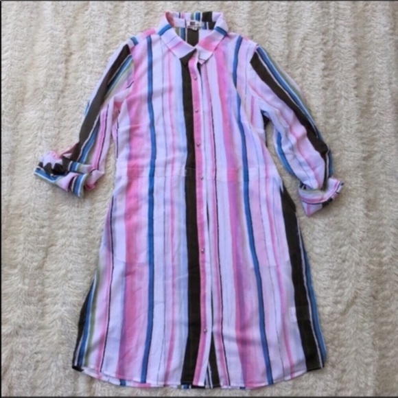 Kut from the Kloth Tops - Kut from the cloth Sz 8 pink & green long button up